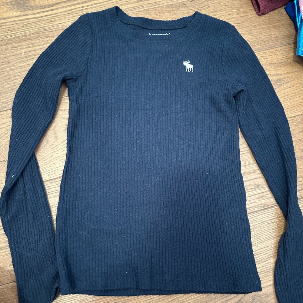 Dark blue sweater top